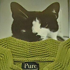 Beautiful, comfortable, vintage zig-zag knit cardigan sweater; pockets; eclectic